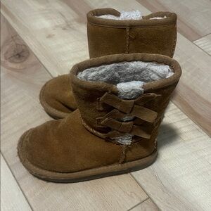 Koolaburra Tan Kids Boots with Bow Detail